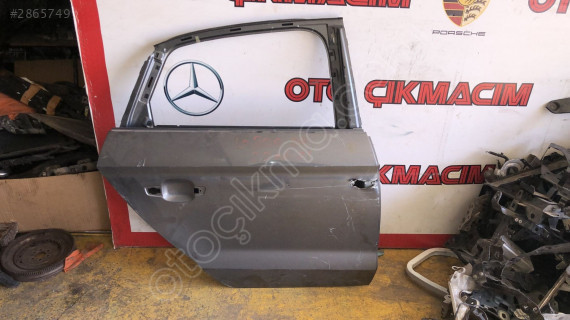 Audi a3 sedan 2013 2018 model sağ arka kapı