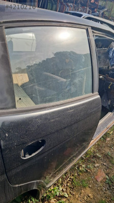 CHEVROLET REZZO SAĞ ARKA KAPI.OTO ERKAN ÜNYE