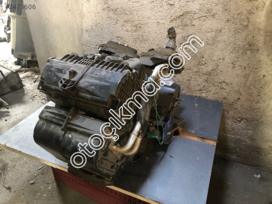 FORD FİESTA KALORİFER KUTUSU