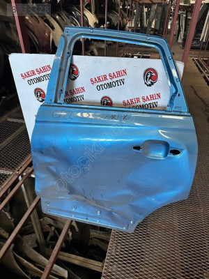 Opel Crossland X Sağ Ön Kapı Çıkma Yedek Parça