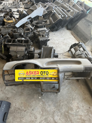 Astra F göğüs