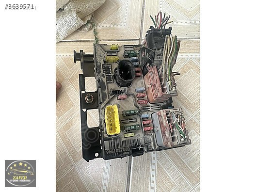 CİTROEN C5 1.6 SİGORTA KUTUSU