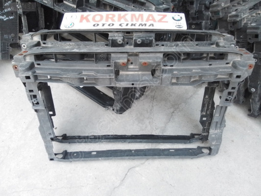VOLKSWAGEN PASSAT B8 ÖN PANEL BENZİNLİ