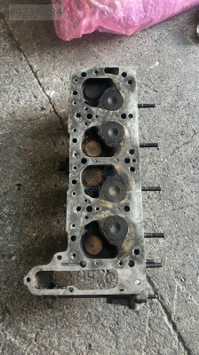 Mercedes benz 230 26 01 kodlu silindir kapağı