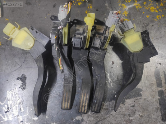 FORD CONNECT GAZ PEDALI