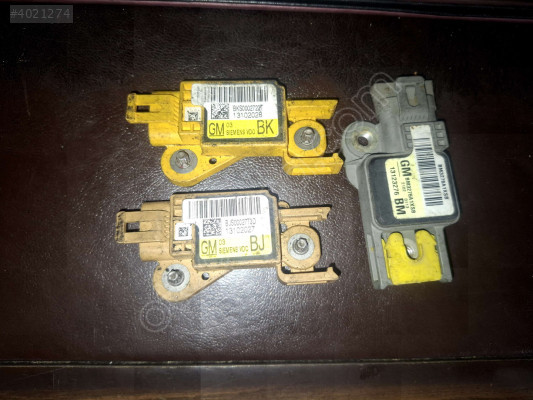 VECTRA C AİRBAG SENSÖRÜ 13102028 13102027 13123276