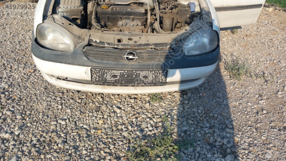 Opel Combo sol far