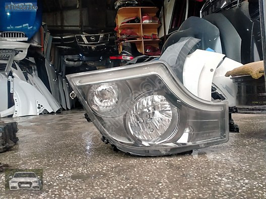 Mercedes actros sağ far