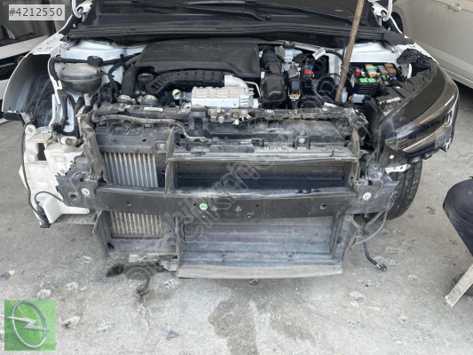 Opel Corsa F 2023 Turbo Benzinli Su Radyatörü 9827174680 GM