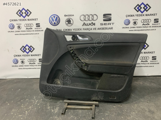 Skoda Yeti  Sağ Ön Kapı Döşemesi 2009