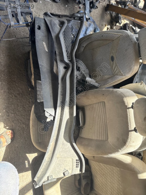 Fiat Egea ön cam ızgarası