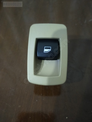 BMW 3 E SERİSİ TEKLİ CAM DÜĞMESİ 61316945876