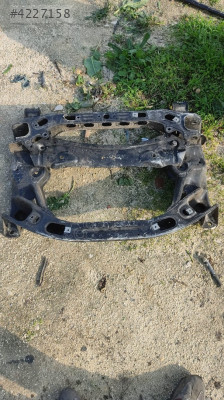 MERCEDES S-SERİSİ S600 MODELİ İÇİN ÇIKMA TRAVERS PARÇASI