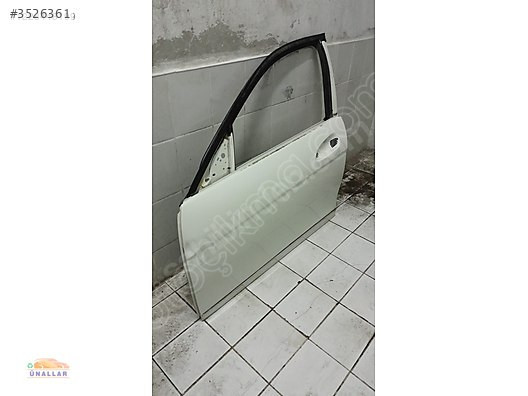 MERCEDES C 180 SOL ÖN KAPI MERTLER OTO YEDEK PARÇADA