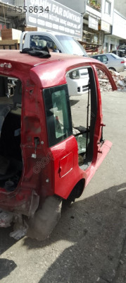 FİAT PANDA SAĞ ARKA ÇAMURLUK