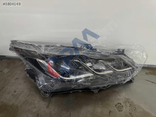 TOYOTA COROLLA SAĞ ÖN FAR