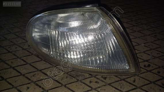 1995-2000 Hyundai Elantra sağ sinyal lambası
