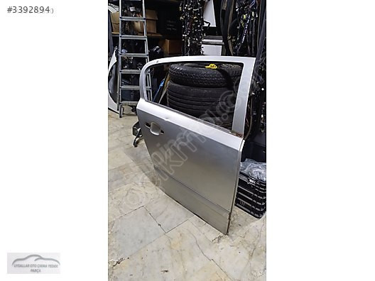 Opel Astra H çıkma orijinal hasarsız sağ arka kapı