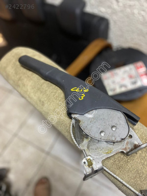 CLİO 3 EL FREN KOLU (ORJİNAL PARÇA) ÇIKMA
