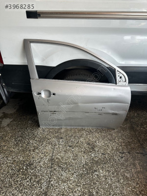 Toyota corolla sağ ön kapı