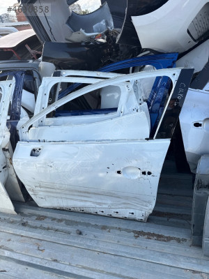 Clio dört sol ön kapı