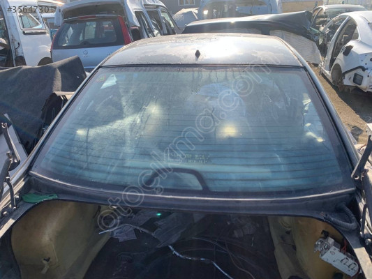 BMW E39 BAGAJ CAMI ORJİNAL ÇIKMA