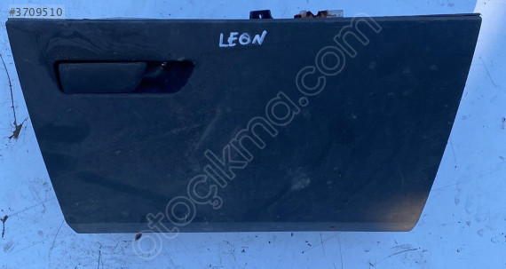 seat leon 2017 çıkma orjinal torpido kapağı (son fiyat)