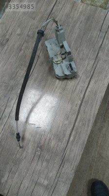 peugeot 206 sağ arka kapı kilidi