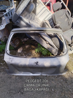 PEUGEOT 206 ÇIKMA ORJİNAL BAGAJ KAPAĞI