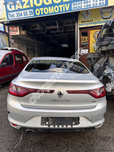 Renault Megane 4 Çıkma Bagaj Kapağı