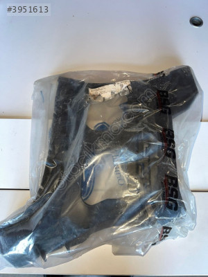 TAMPON BRAKETI ARKA SAĞ FORD COURIER / ET76 17A881 AK
