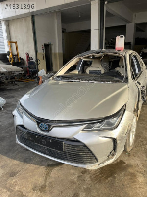 TOYOTA COROLLA HYBRİD ÖN TAMPON ORJİNAL ÇIKMA