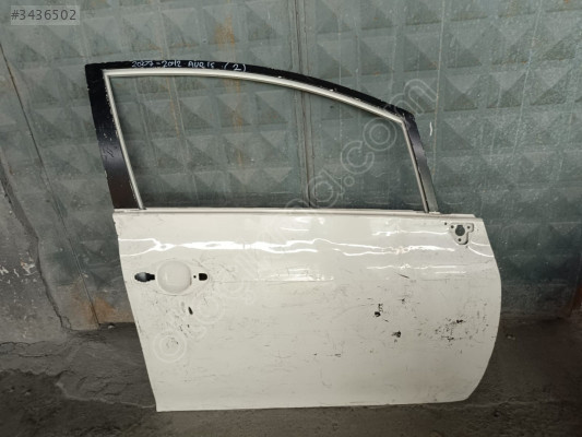 TOYOTA AURİS 2007/2012 SAĞ ÖN KAPI
