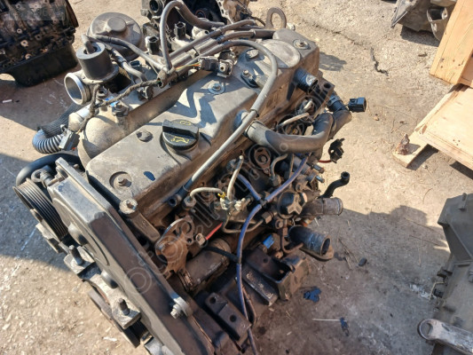 FORD CONNECT SİLİNDİR KAPAĞI ÇIKMA