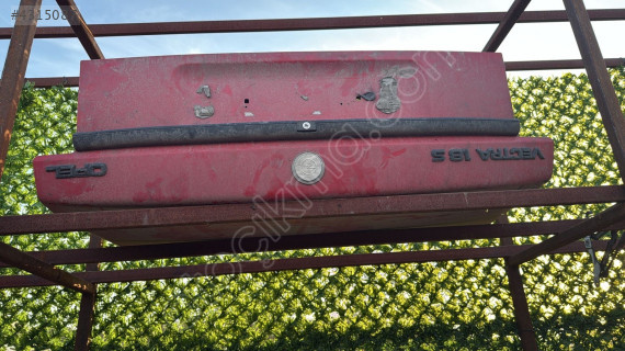 Vectra A bagaj kapağı