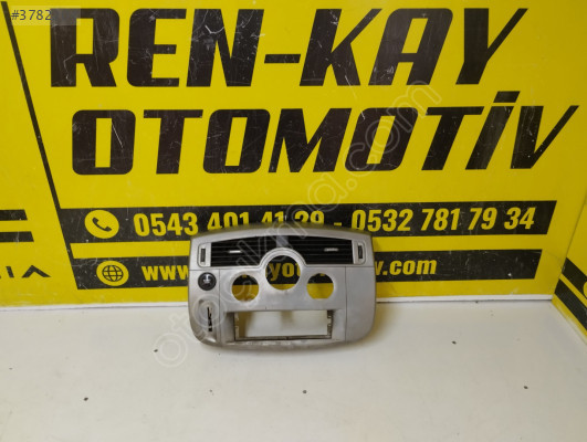 8200140713 RENAULT SCENİC 2 ORTA HAVALANDIRMA ORTA PANEL ORJ