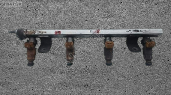 HYUNDAİ İ30 1.4 BENZİNLİ ENJEKTÖR KÜTÜĞÜ RAİL BORUSU