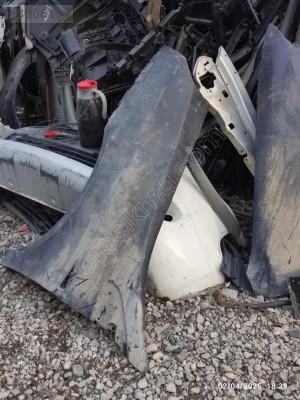 Renault vel satiş sol ön çamurluk