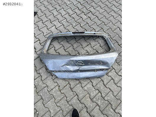 Opel astra h hatchback bagaj kapağı