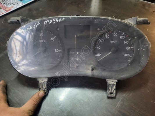 Renault master km saati