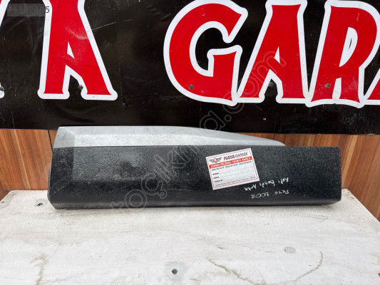 Peugeot 2008 sol arka kapı çıtası dodik kapı bandı 2930437