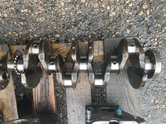 VOLKSWAGEN AMAROK 38AA KRANK