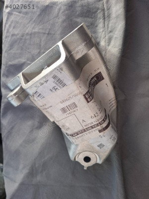Mercedes motor baglanti ayagi 6422233004
