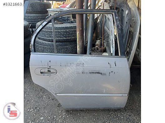 1993 - 1997 Toyota Corolla AE101 Sağ Arka Dolu Kapı Çıkma Parça