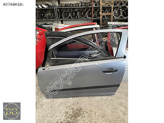 Opel Corsa D Modeli İçin Çıkma Sol Ön Kapı Parçası