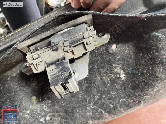 FORD FOCUS 3,5 BAGAJ KİLİDİ ORİJİNAL GARANTİLİ