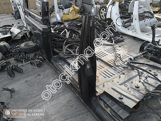 VW Transporter T5-T6 Ön Şasi ve Arka Şasi Kupa Çeyrek Ma