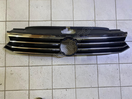 Volkswagen Passat B8 Ön Panjur Trend-Comfort 2015-2019 3G0853651