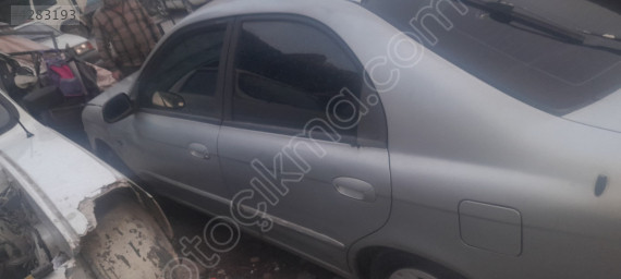 Kia schuma arka kapı