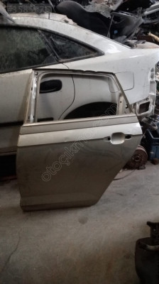 2018 POLO SOL ARKA KAPI ÇIKMA